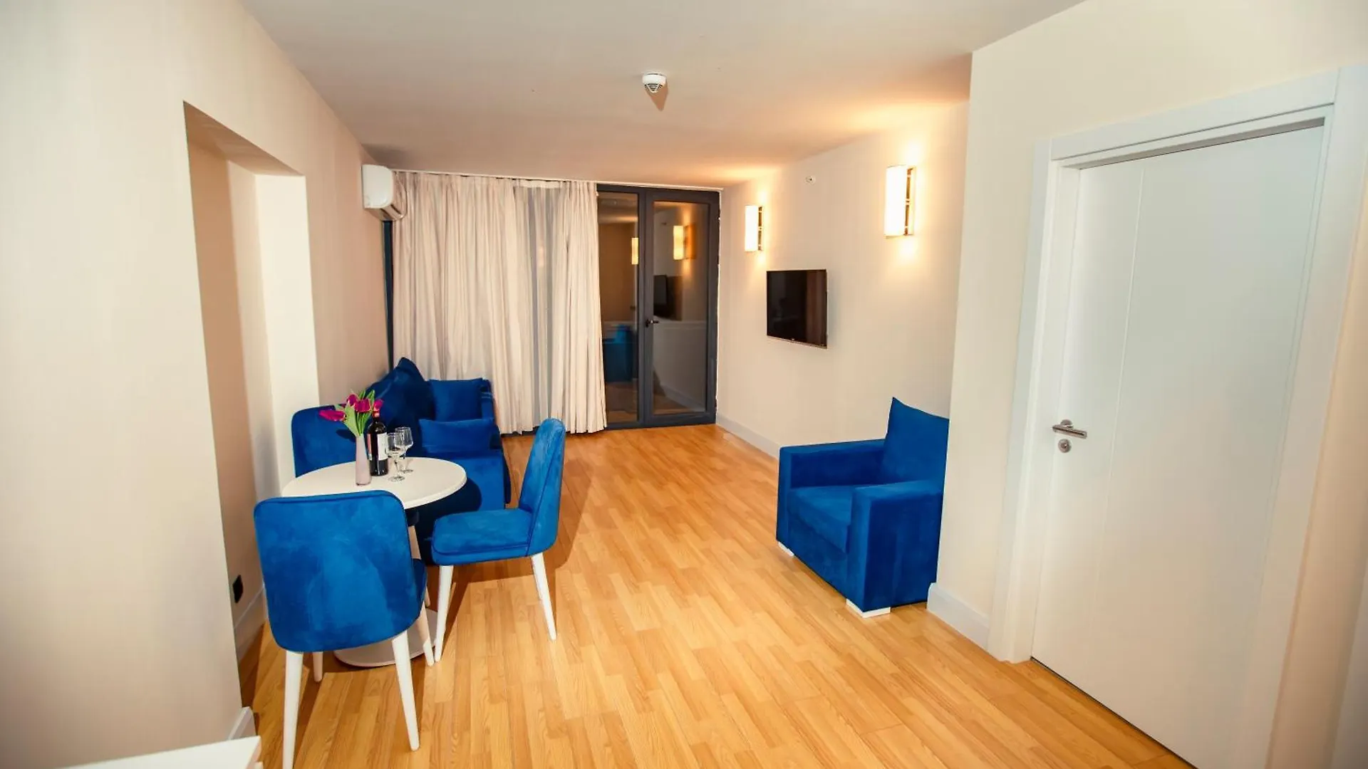 Апартаменты Panorama Batumi Beach Resort